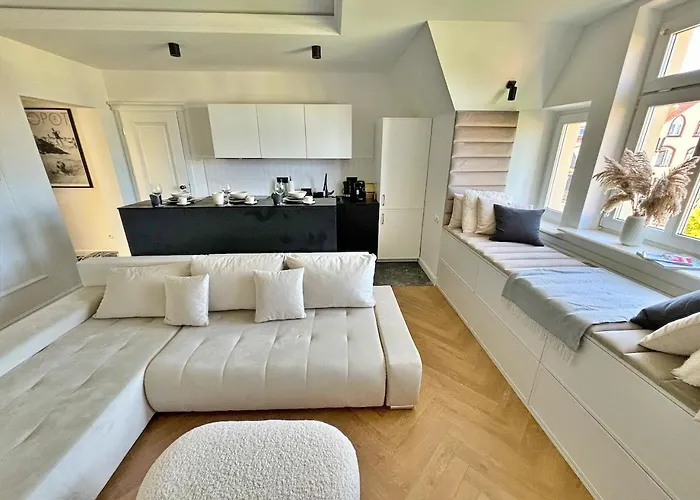 Monte Cassino 26 Piękna Kamienica 300m Do Molo Sopot