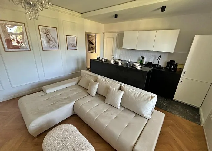 Monte Cassino 26 Piękna Kamienica 300m Do Molo Sopot